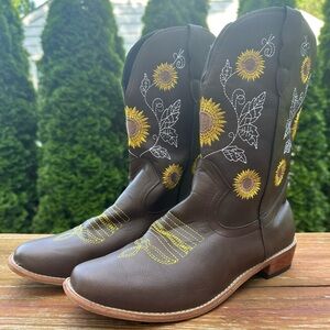 Sunflower embroidered boots